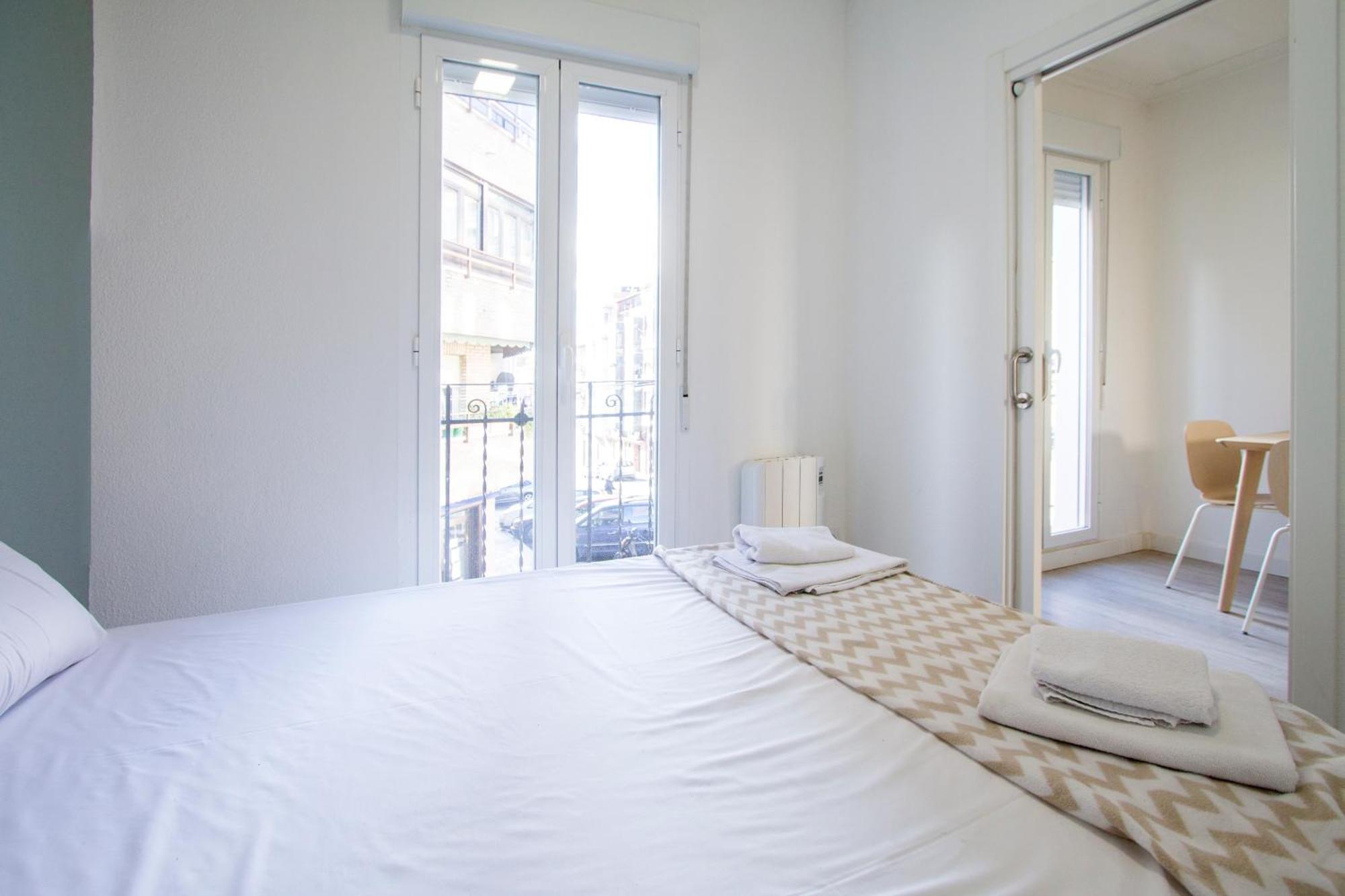 Apartamentos Tetuan Sandino Madryt Zewnętrze zdjęcie