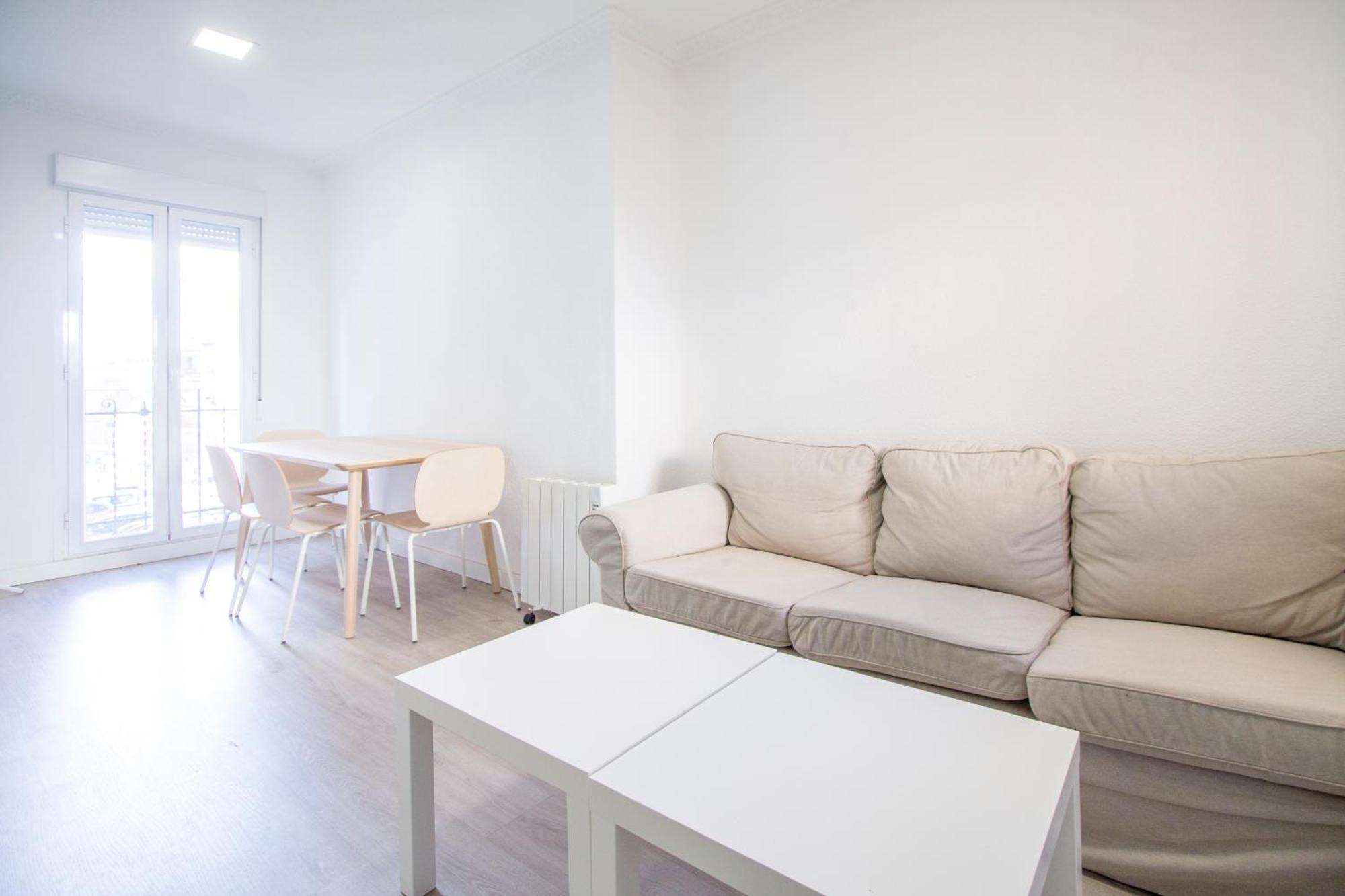 Apartamentos Tetuan Sandino Madryt Zewnętrze zdjęcie