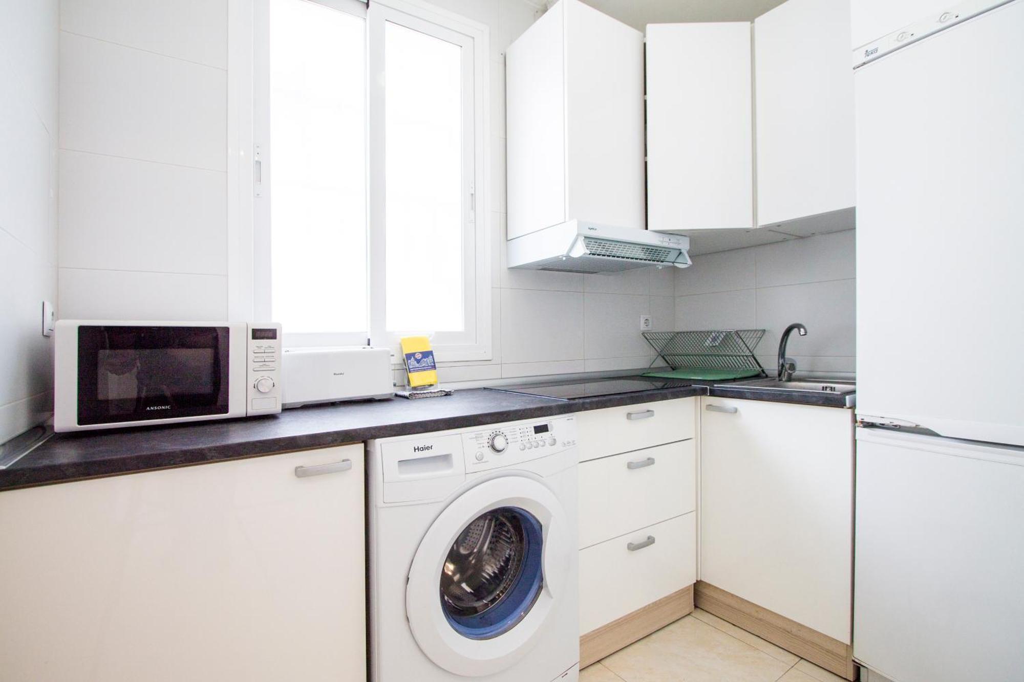 Apartamentos Tetuan Sandino Madryt Zewnętrze zdjęcie